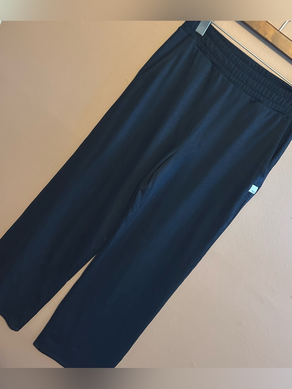 Vuori Essential Halo Wideleg Pant Womens Charcoal Dray Size XS VW4023